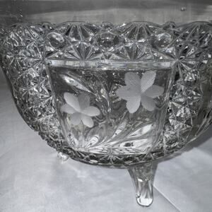 10" Vintage American Brilliant 3 Footed Bowl by McKee Snappy Clear Daisy Heavy